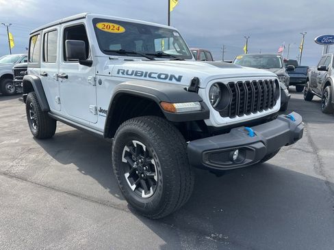 Used 2024 Jeep Wrangler Unlimited Rubicon 4xe image 2