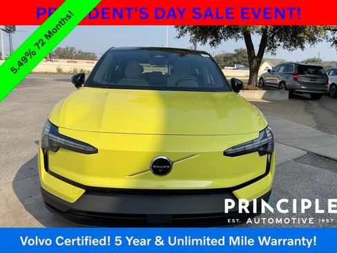 Certified 2025 Volvo EX30 Ultra image 3