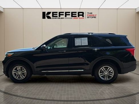 Used 2021 Ford Explorer XLT w/ Class III Trailer Tow Package AWD/4WD image 2