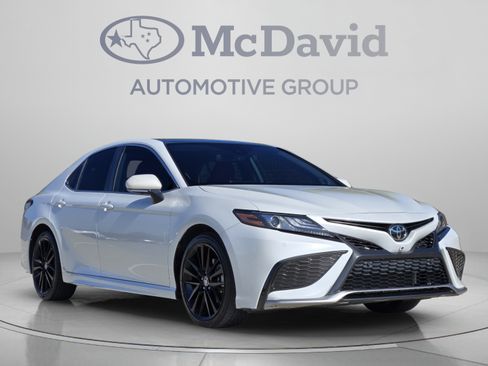 Used 2022 Toyota Camry XSE w/ Navigation Package FWD image 7