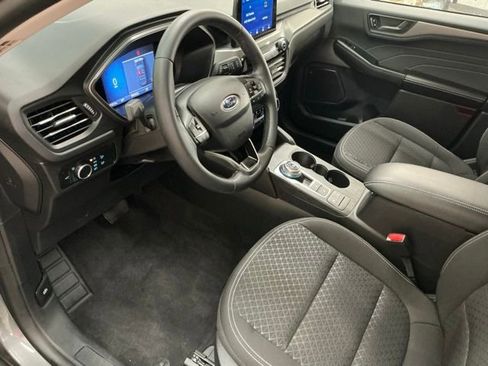 Used 2024 Ford Escape Active image 13