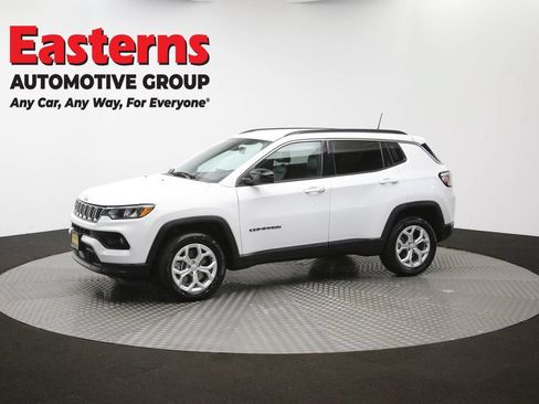 Used 2024 Jeep Compass Latitude AWD/4WD image 52