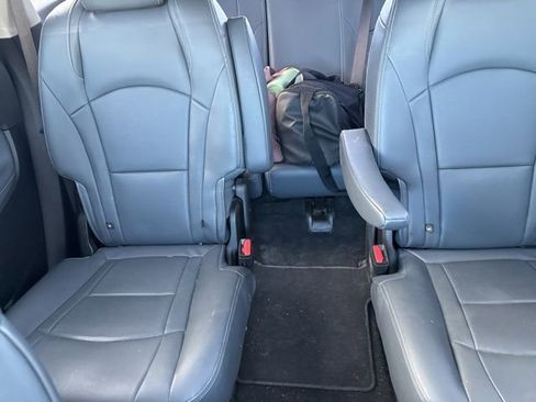 Used 2021 Buick Enclave Essence w/ Sport Touring Edition image 10