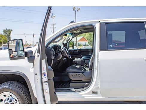 Used 2020 Chevrolet Silverado 2500 LT w/ Remote Start Package AWD/4WD image 26