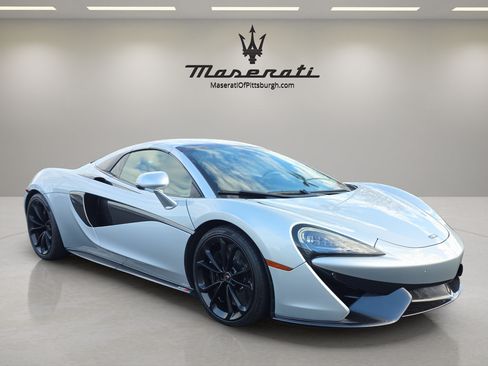 Used 2018 McLaren 570S Spider RWD image 7