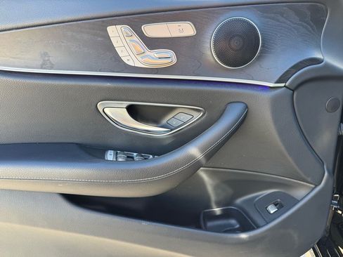 Used 2018 Mercedes-Benz E 400 4MATIC Sedan image 10