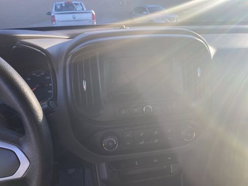 Used 2021 Chevrolet Colorado W/T w/ WT Convenience Package image 13