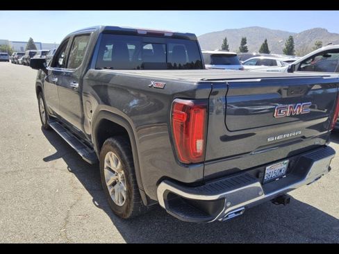 Used 2022 GMC Sierra 1500 SLT w/ SLT Premium Plus Package AWD/4WD image 7