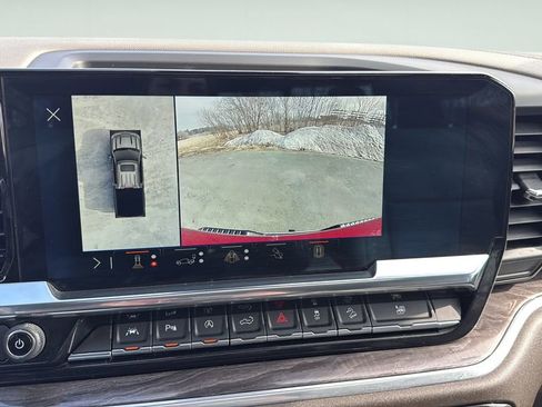 Used 2025 Chevrolet Silverado 1500 LTZ w/ LTZ Premium Package image 30