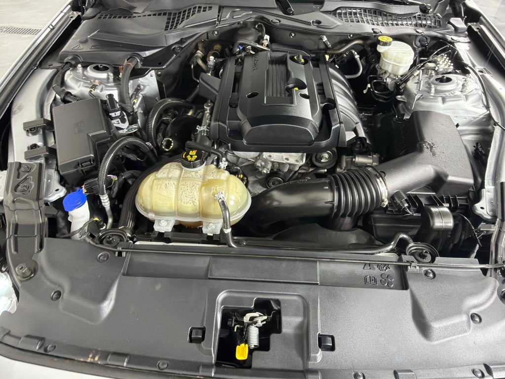 Used 2020 Ford Mustang Coupe RWD image 23