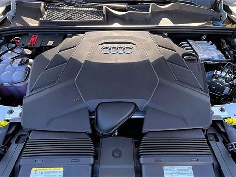 New 2025 Audi Q7 3.0T Prestige image 11