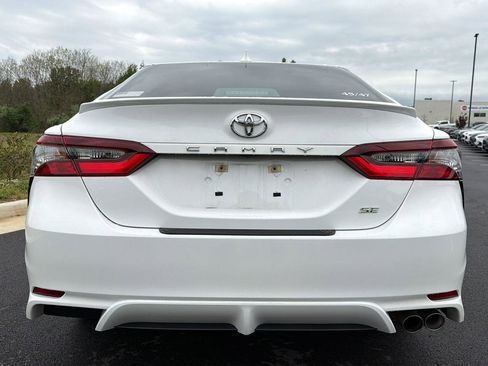 Used 2021 Toyota Camry SE w/ Cold Weather Package FWD image 2