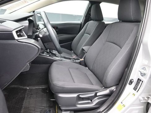 Certified 2025 Toyota Corolla LE FWD image 19