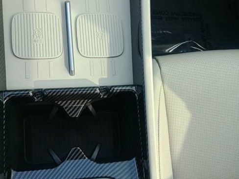 Used 2024 Hyundai Santa Fe Calligraphy AWD/4WD image 32