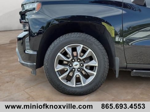 Used 2021 Chevrolet Silverado 1500 RST w/ Z71 Off-Road Package AWD/4WD image 9
