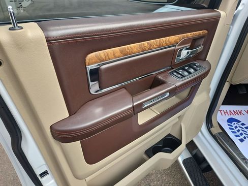 Used 2018 RAM 3500 Laramie Longhorn w/ Max Tow Package image 10