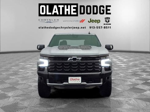 Used 2024 Chevrolet Silverado 1500 ZR2 w/ Dark Appearance Package image 34