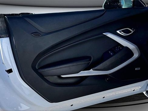 Used 2021 Chevrolet Camaro LT w/ RS Package image 19