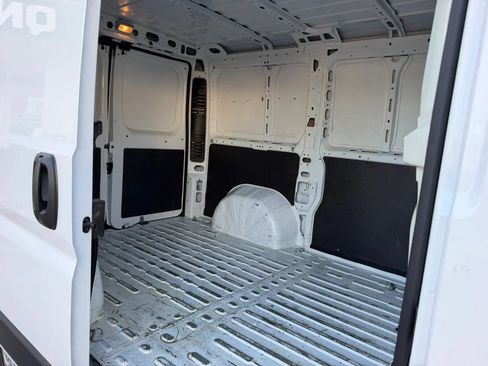 Used 2023 RAM ProMaster 1500 FWD image 12