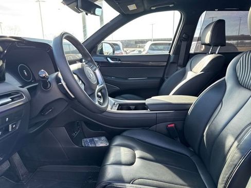 Used 2023 Hyundai Palisade Calligraphy image 12