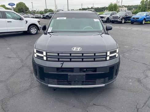 Used 2025 Hyundai Santa Fe SEL FWD image 9