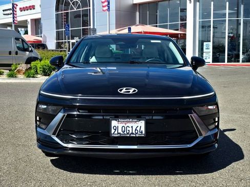 Used 2024 Hyundai Sonata SEL FWD image 2