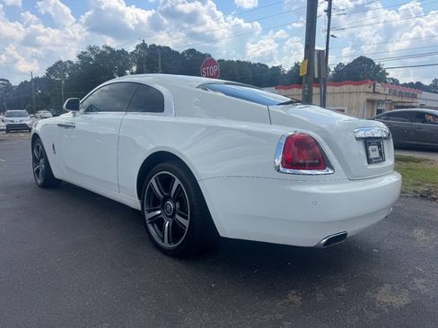 Used 2016 Rolls-Royce Wraith RWD image 3