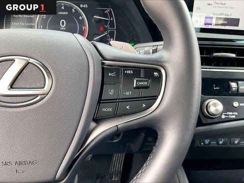 Used 2025 Lexus ES 350 w/ Premium Package image 21