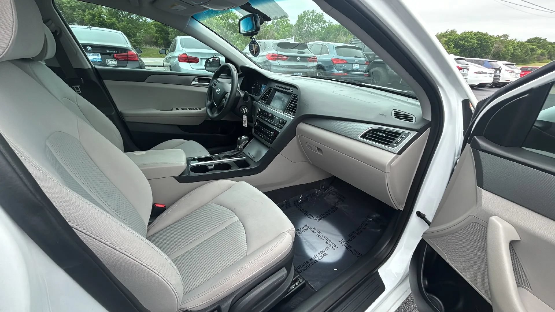 Used 2016 Hyundai Sonata SE FWD image 29
