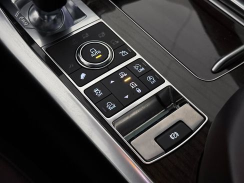 Used 2017 Land Rover Range Rover Sport Supercharged image 39