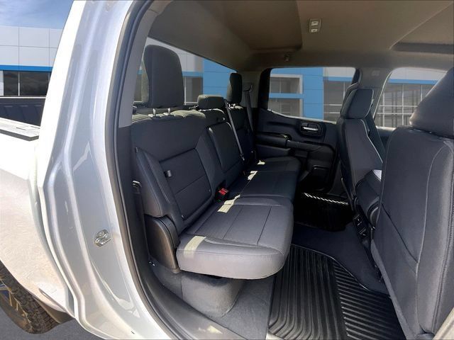Used 2026 Chevrolet Silverado 1500 Custom Trail Boss w/ Turbomax Blackout Package AWD/4WD image 12