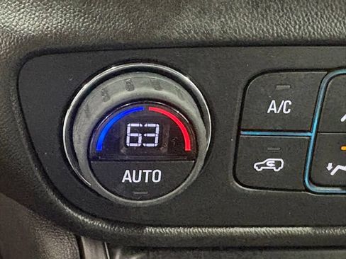 Used 2021 GMC Terrain SLT w/ Infotainment Package II FWD image 29