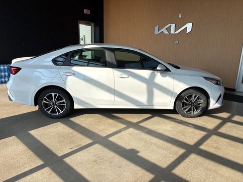 Certified 2024 Kia Forte LXS FWD image 16