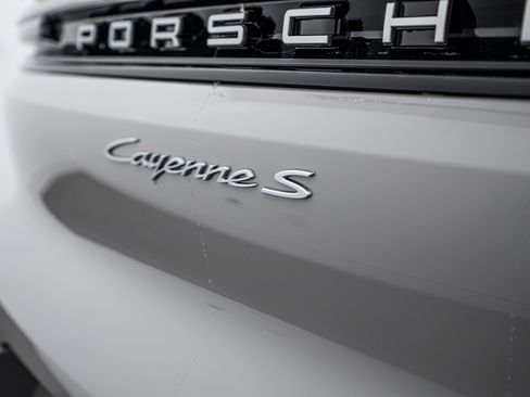 New 2026 Porsche Cayenne S AWD/4WD image 13