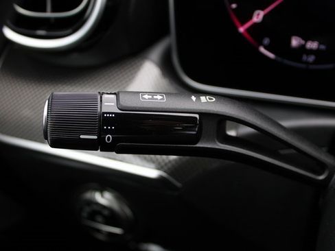 New 2025 Mercedes-Benz C 300 4MATIC Sedan image 18