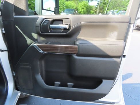 Used 2021 Chevrolet Silverado 3500 LT image 44