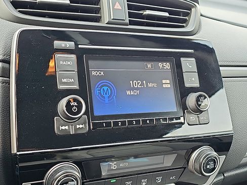 Used 2018 Honda CR-V LX image 16