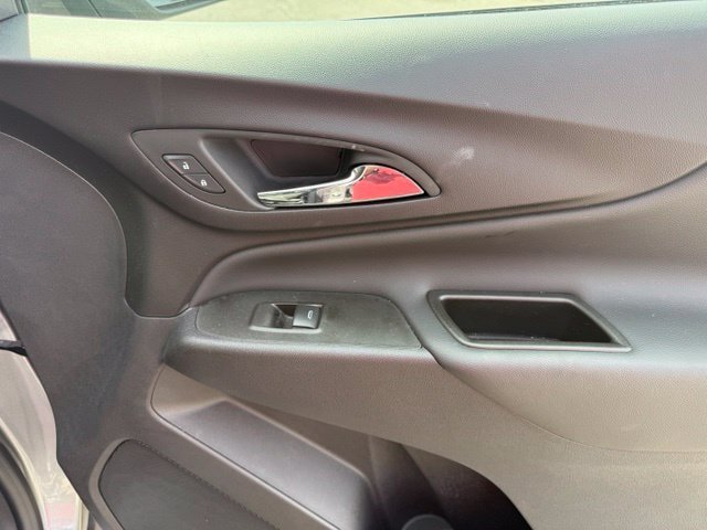 Certified 2024 Chevrolet Equinox LT FWD image 17