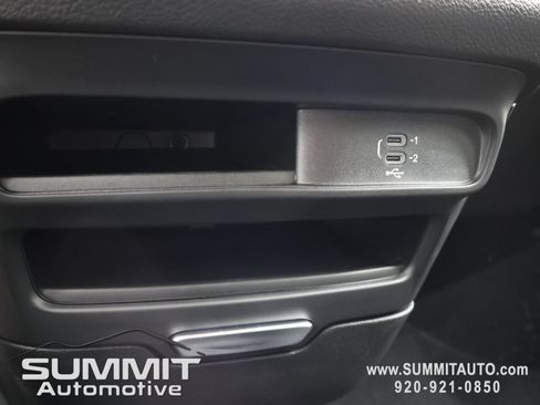 New 2027 Chrysler Pacifica Select AWD/4WD image 54