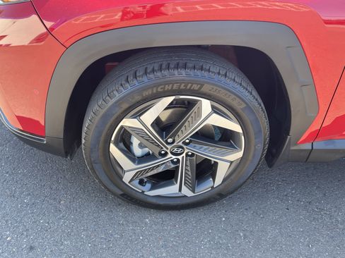 Certified 2023 Hyundai Tucson Limited AWD/4WD image 9