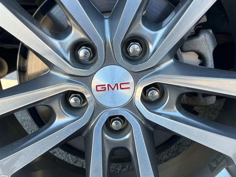 Used 2019 GMC Terrain SLT FWD image 14