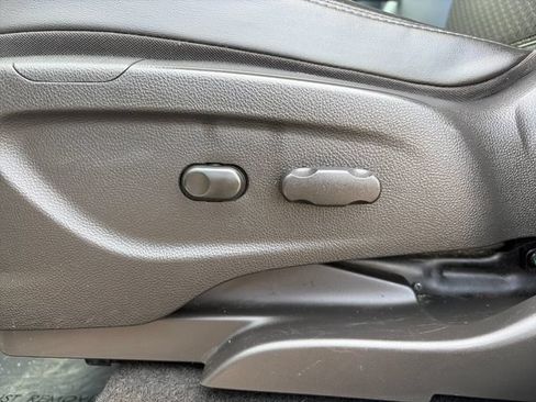 Used 2020 Buick Encore Sport Touring AWD/4WD image 27