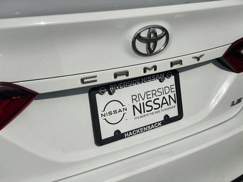 Used 2022 Toyota Camry LE FWD image 28