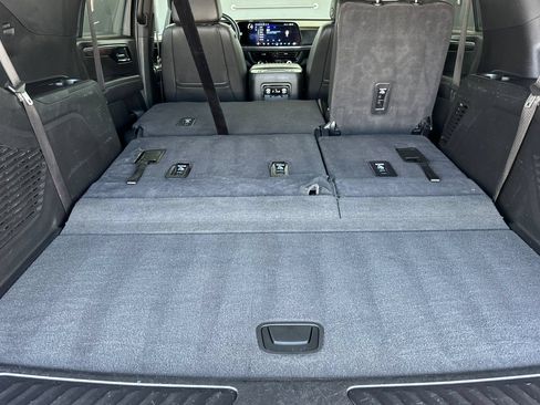 Certified 2025 Chevrolet Tahoe LT AWD/4WD image 18
