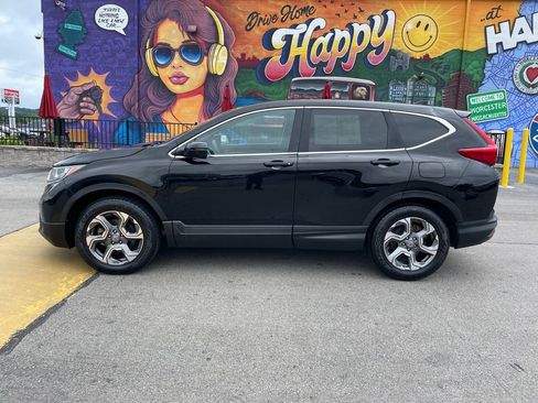Used 2017 Honda CR-V EX image 2