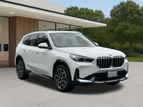 Used 2025 BMW X1 xDrive28i w/ Convenience Package image 5