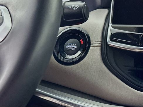 Certified 2023 Jeep Compass Limited AWD/4WD image 22