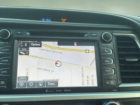 Used 2019 Toyota Highlander Limited Platinum image 32