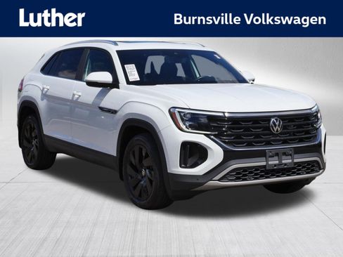 Used 2024 Volkswagen Atlas Cross Sport SE AWD/4WD image 1