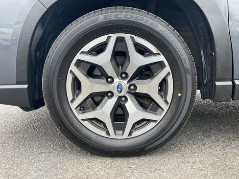 Used 2021 Subaru Forester Premium AWD/4WD image 12